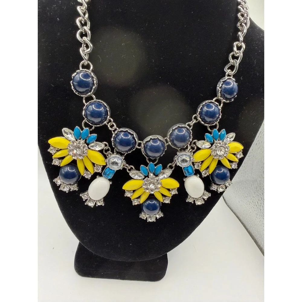 Charming Charlie vibrant floral
